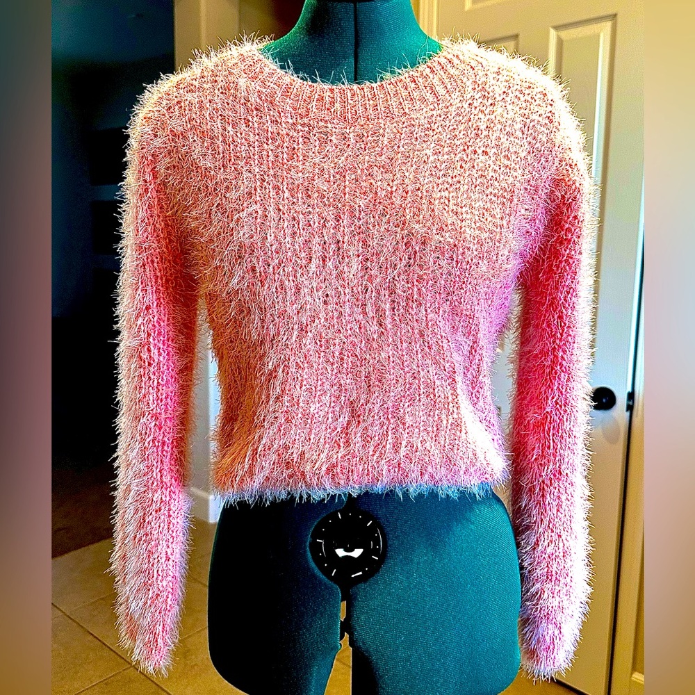 NWT Pink very soft sweater size S/M